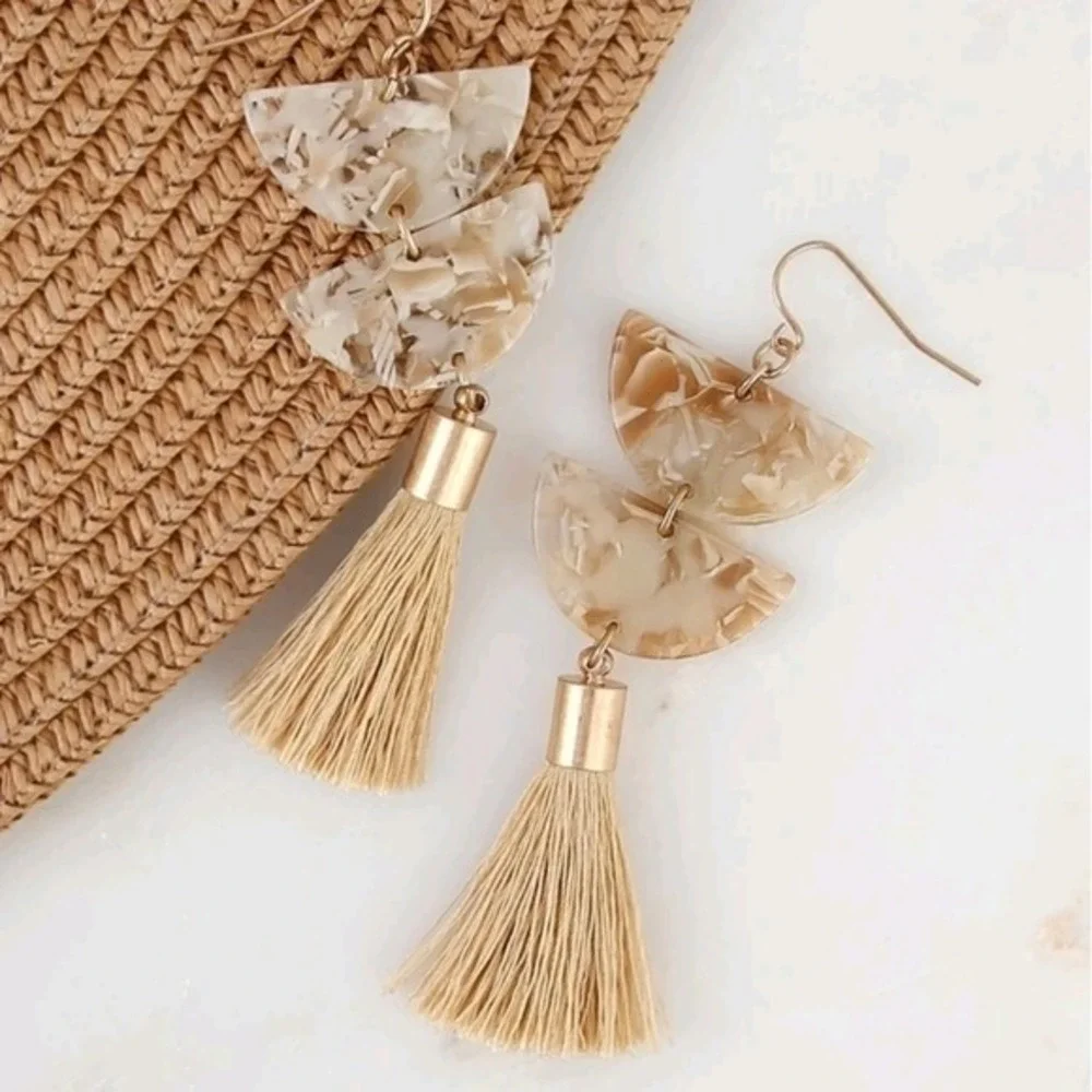 Boho Tassel Dangle Earrings Neutral Beige Acrylic Resin Statement Festival 💖